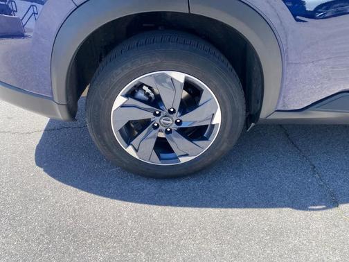 Deep Ocean Blue 2025 Nissan Rogue SV