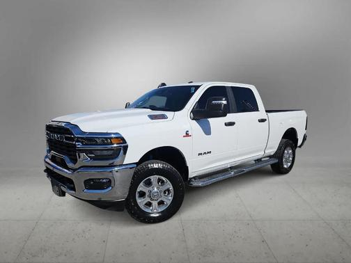 Bright White Clearcoat 2025 RAM 2500 Big Horn