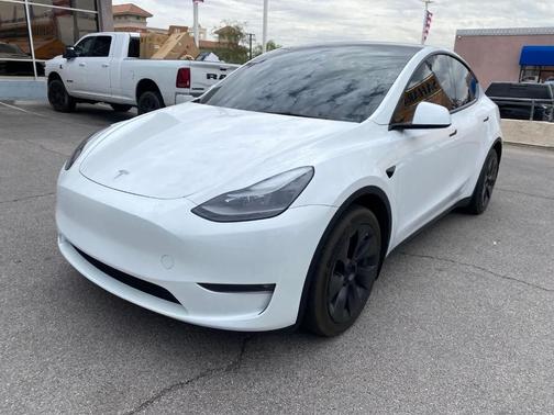 White 2023 Tesla Model Y Long Range