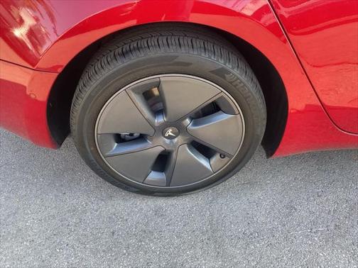 2022 Tesla Model 3 Standard Range