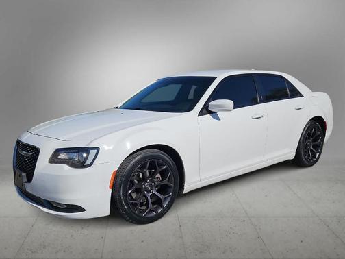 Bright White Clearcoat 2019 Chrysler 300 S