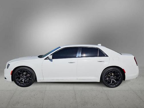 Bright White Clearcoat 2019 Chrysler 300 S