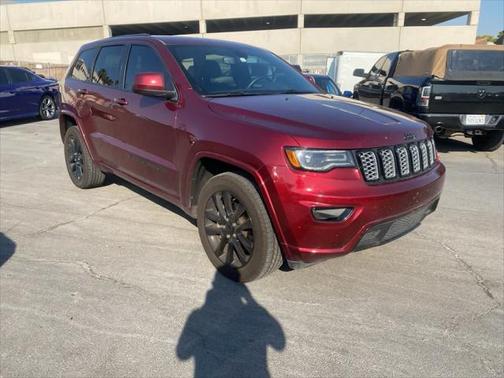 2022 Jeep Grand Cherokee Laredo