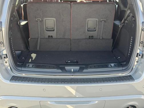 Destroyer Gray Clearcoat 2026 Dodge Durango GT