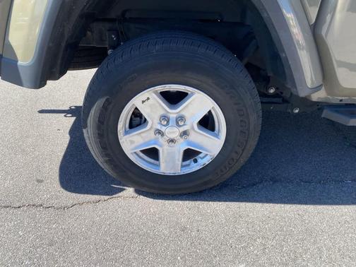 Gator Clearcoat 2020 Jeep Gladiator Sport