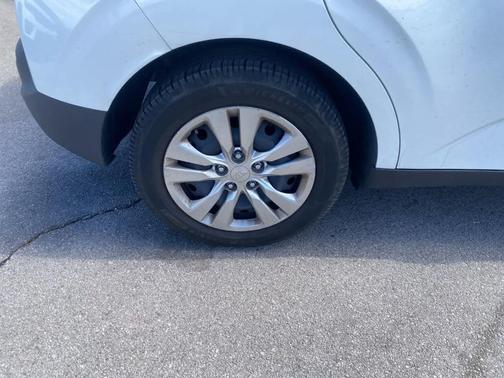 Snow White Pearl 2021 Kia Soul LX