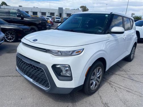 Snow White Pearl 2021 Kia Soul LX