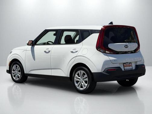 Snow White Pearl 2021 Kia Soul LX
