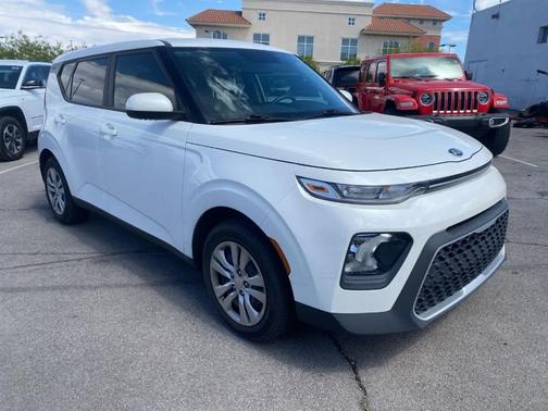 Snow White Pearl 2021 Kia Soul LX