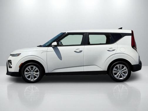 Snow White Pearl 2021 Kia Soul LX