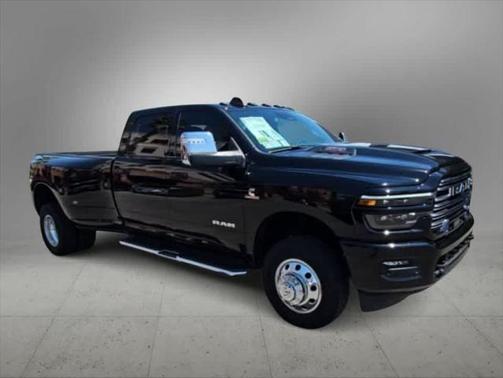 2025 RAM 3500 Laramie Crew Cab 4x4 8' Box