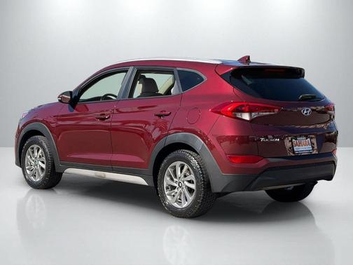 Ruby Wine 2017 Hyundai TUCSON SE Plus