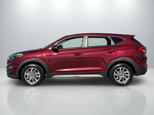 Ruby Wine 2017 Hyundai TUCSON SE Plus