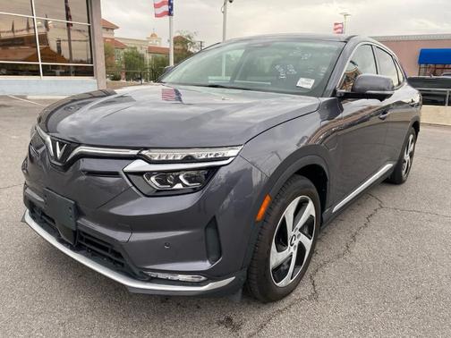 Gray 2023 VinFast VF 8 Eco