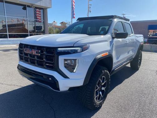 Summit White 2024 GMC Canyon AT4X