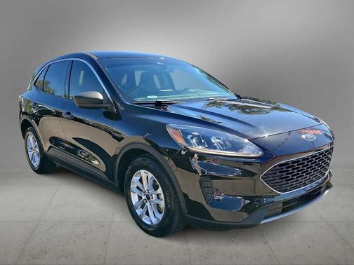 Agate Black Metallic 2022 Ford Escape SE