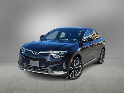 2023 VinFast VF 8