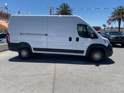 Bright White Clearcoat 2026 RAM ProMaster 2500 High Roof