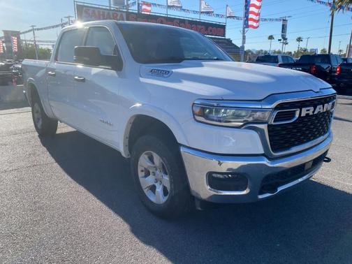 Bright White Clearcoat 2025 RAM 1500 Big Horn/Lone Star
