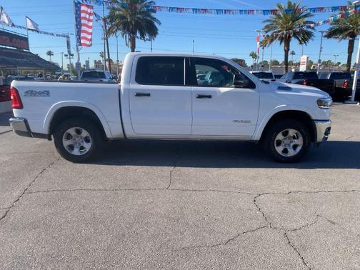 Bright White Clearcoat 2025 RAM 1500 Big Horn/Lone Star
