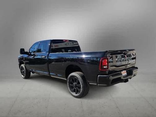 Diamond Black 2026 RAM 3500 Big Horn