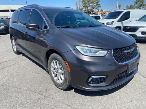 Granite Crystal Clearcoat Metallic 2022 Chrysler Pacifica Touring-L