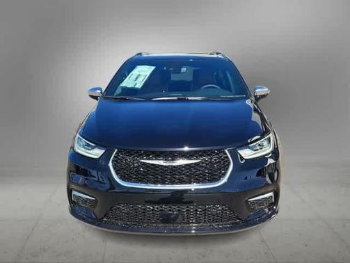 Diamond Black 2026 Chrysler Pacifica Pinnacle