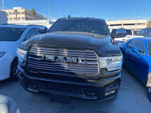 2022 RAM 3500 Laramie Crew Cab 4x4 64' Box