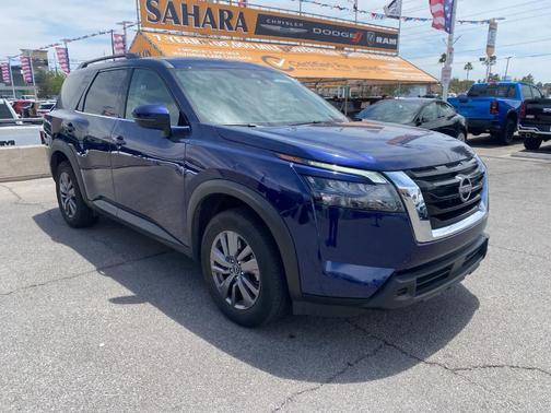 Deep Ocean Blue 2025 Nissan Pathfinder SV