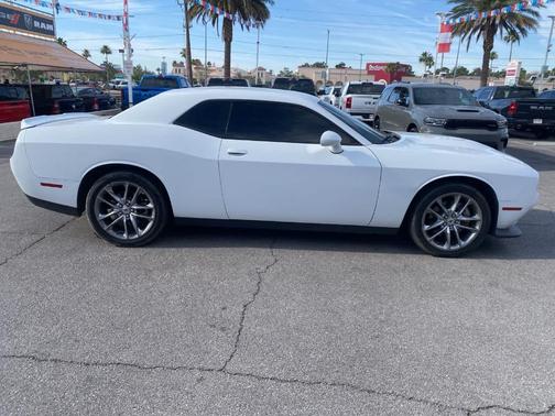 White Knuckle Clearcoat 2022 Dodge Challenger GT