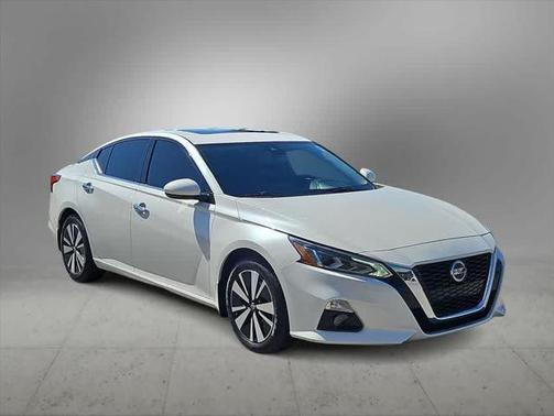2020 Nissan Altima 2.5 SV