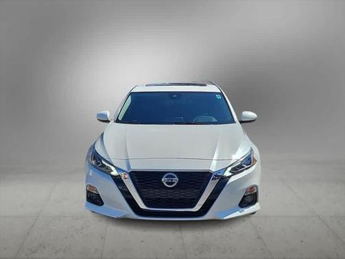 2020 Nissan Altima 2.5 SV