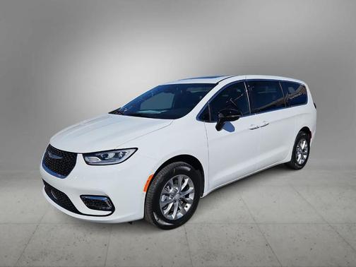 Bright White Clearcoat 2026 Chrysler Pacifica Limited