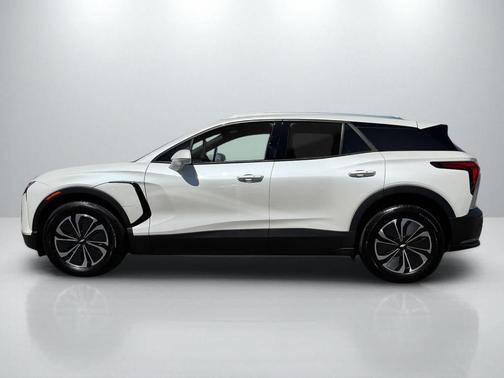 Iridescent Pearl Tricoat 2024 Chevrolet Blazer EV eAWD LT