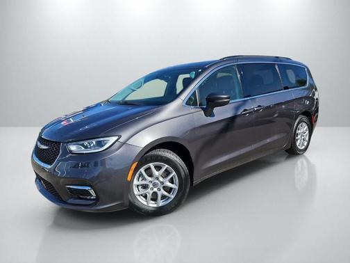 Granite Crystal Clearcoat Metallic 2022 Chrysler Pacifica Touring-L