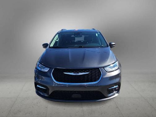 Granite Crystal Clearcoat Metallic 2022 Chrysler Pacifica Touring-L