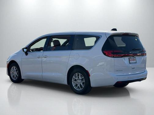 Bright White Clearcoat 2027 Chrysler Pacifica SELECT