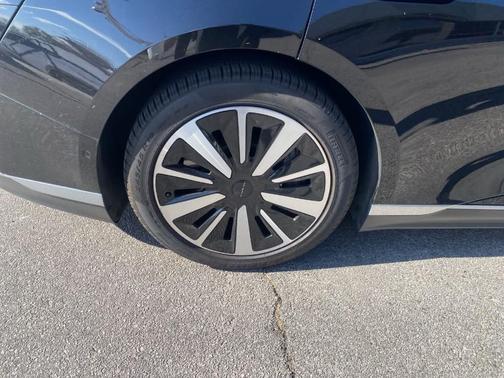 Black 2022 Lucid Air Grand Touring