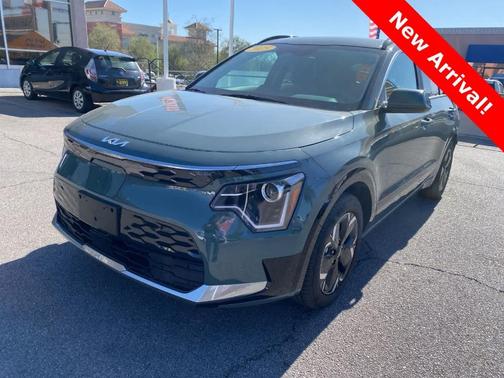 Green 2025 Kia Niro EV Wind