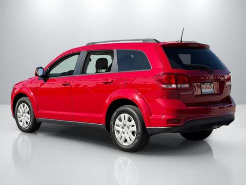 Redline 2 Coat Pearl 2019 Dodge Journey SE