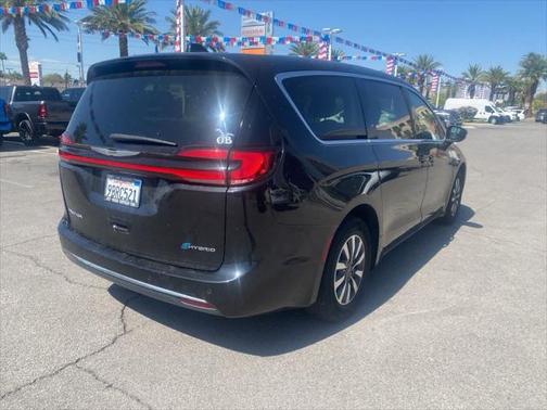 2022 Chrysler Pacifica Hybrid Touring L