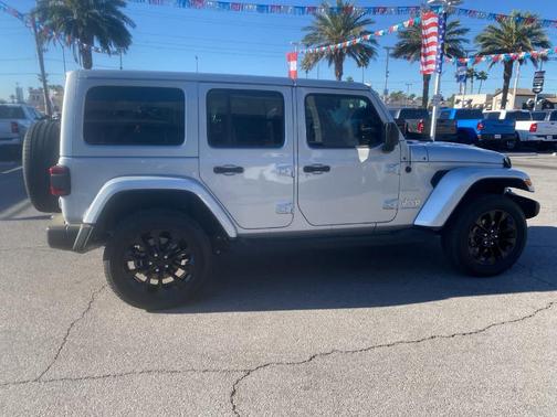 Silver Zynith Clearcoat 2023 Jeep Wrangler 4xe Sahara