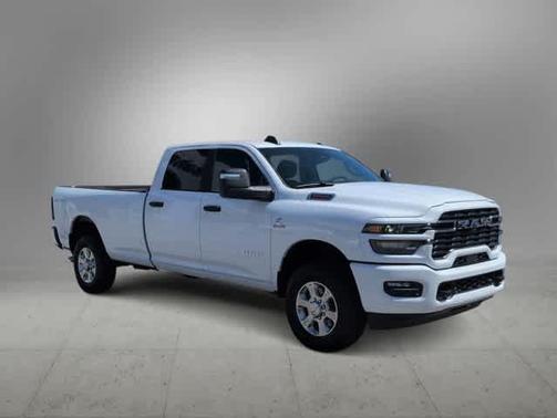 Bright White Clearcoat 2026 RAM 2500 Big Horn