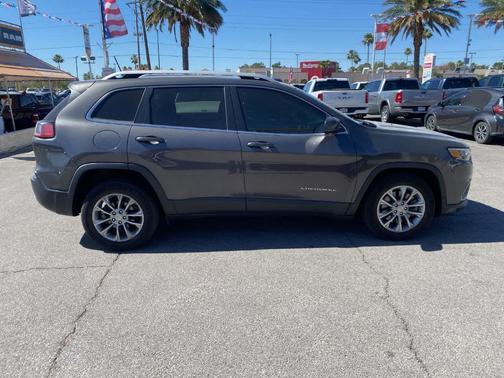 Granite Crystal Clearcoat Metallic 2020 Jeep Cherokee Latitude Plus