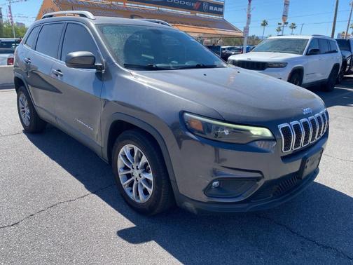 Granite Crystal Clearcoat Metallic 2020 Jeep Cherokee Latitude Plus