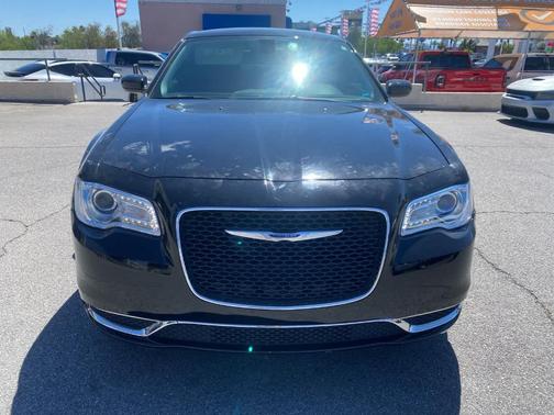 Gloss Black 2019 Chrysler 300 Touring