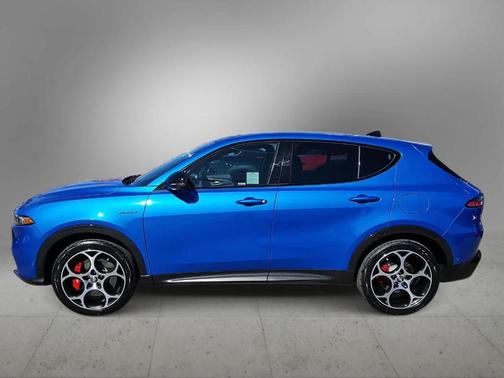 Misano Blue Metallic 2024 Alfa Romeo Tonale Veloce