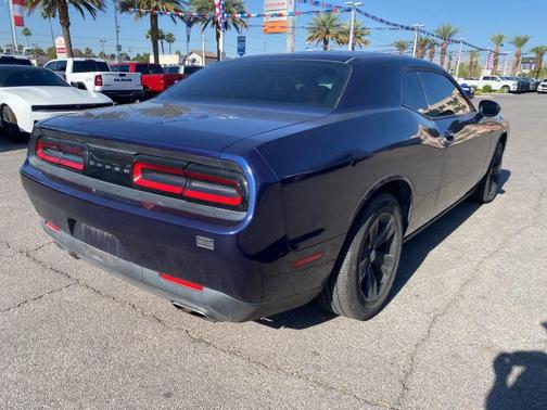 Contusion Blue Pearlcoat 2017 Dodge Challenger SXT