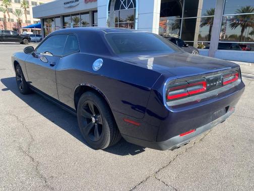 Contusion Blue Pearlcoat 2017 Dodge Challenger SXT