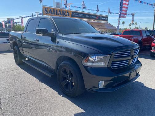 Brilliant Black Crystal Pearl 2017 RAM 1500 Sport